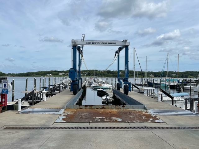 Boat lift at Fair Haven's Marine Service Center